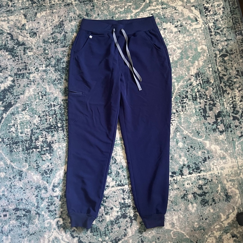 Womens FIGS high waisted scrub joggers